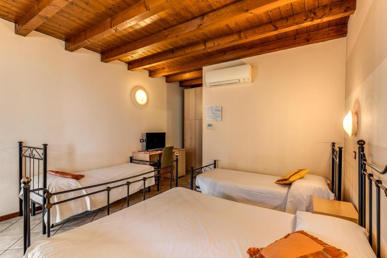 Agriturismo Pozzo Fiorito 카스티리오네델레스티비에레 외부 사진