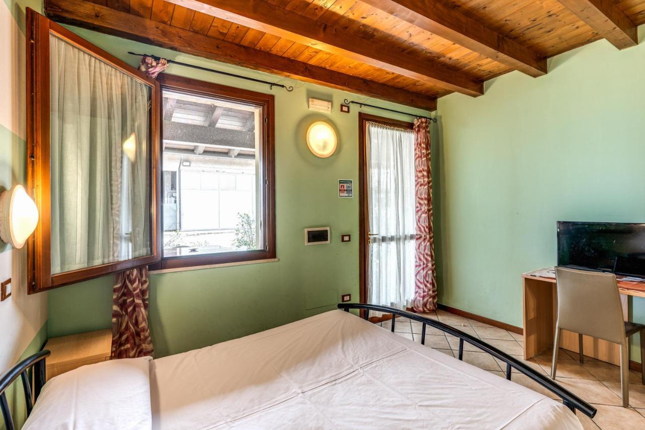 Agriturismo Pozzo Fiorito 카스티리오네델레스티비에레 외부 사진