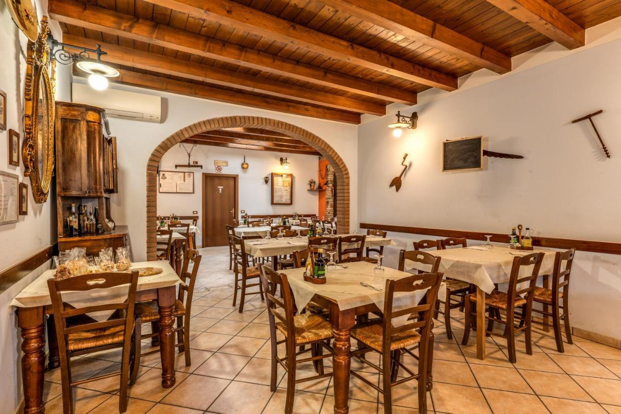 Agriturismo Pozzo Fiorito 카스티리오네델레스티비에레 외부 사진