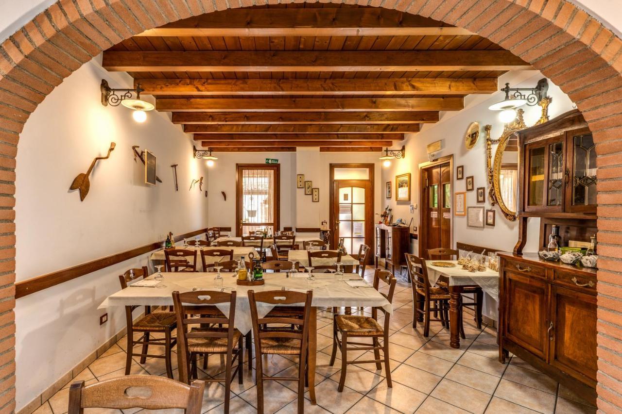 Agriturismo Pozzo Fiorito 카스티리오네델레스티비에레 외부 사진