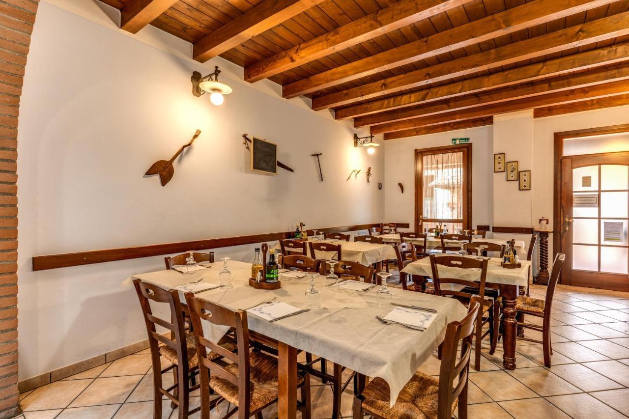 Agriturismo Pozzo Fiorito 카스티리오네델레스티비에레 외부 사진