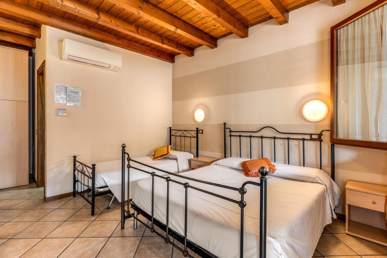 Agriturismo Pozzo Fiorito 카스티리오네델레스티비에레 외부 사진