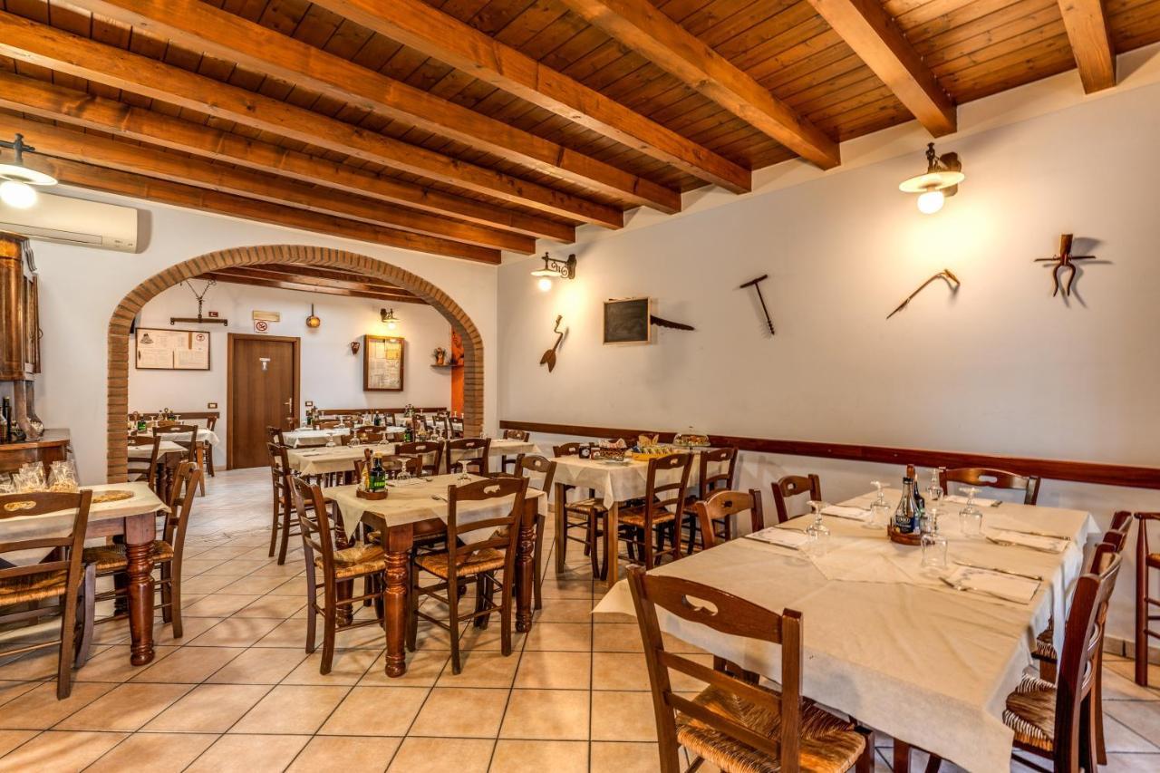 Agriturismo Pozzo Fiorito 카스티리오네델레스티비에레 외부 사진